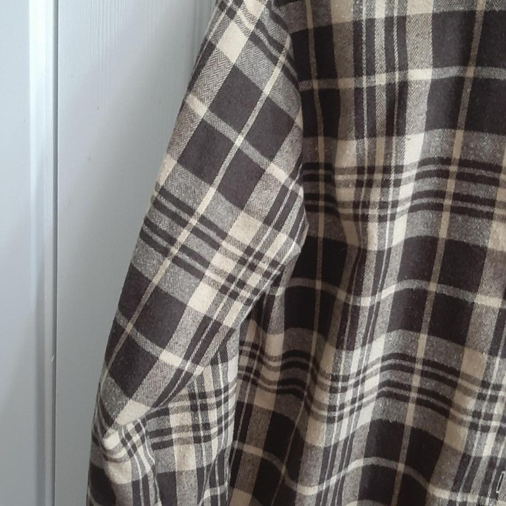 Romwe Brown Tan Plaid Flannel Button Down Shirt Small Long Sleeve Pocket Top S - Picture 3 of 8
